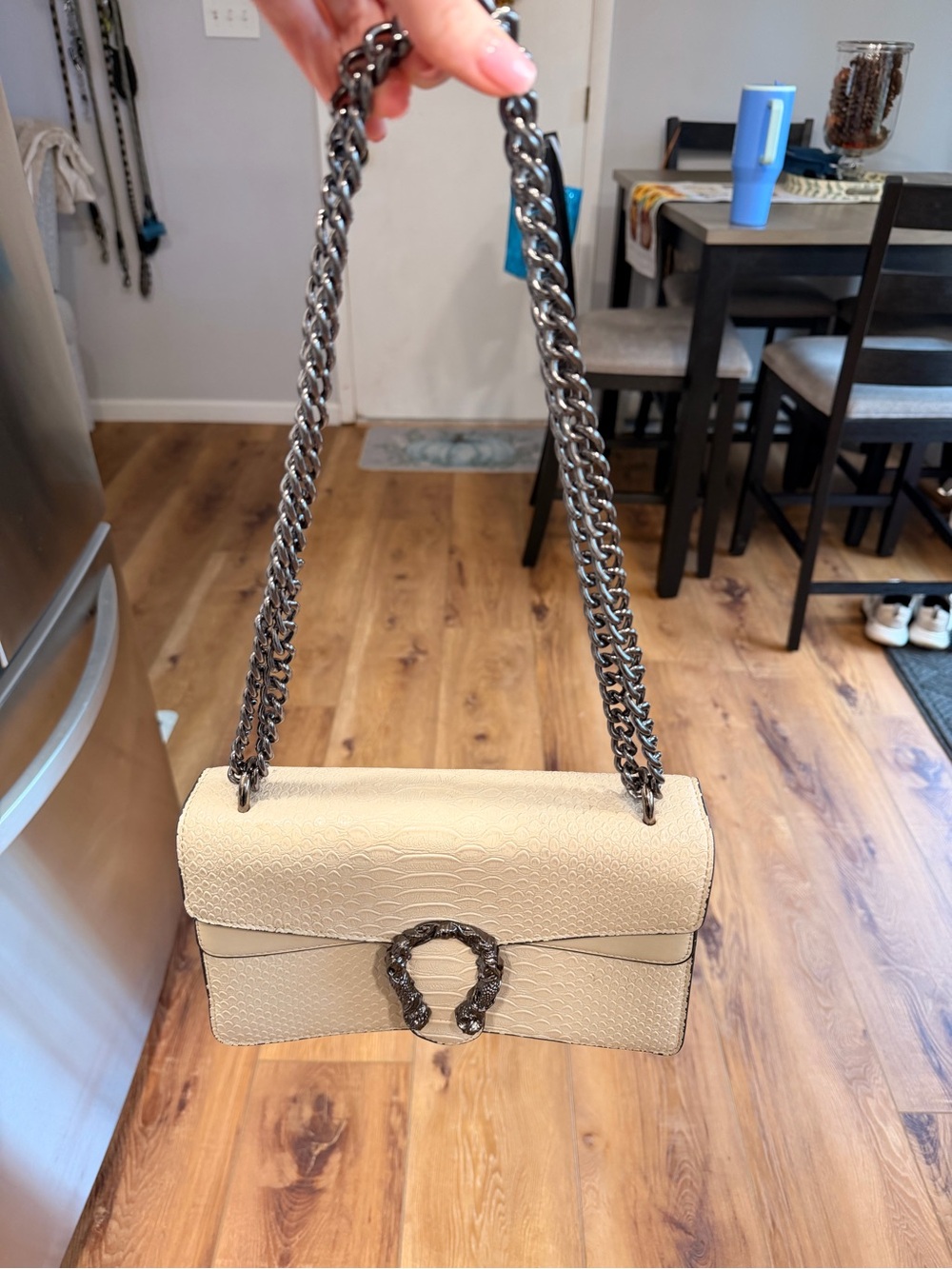 Cream Textured Shoulder Bag with Gunmetal Chain Strap